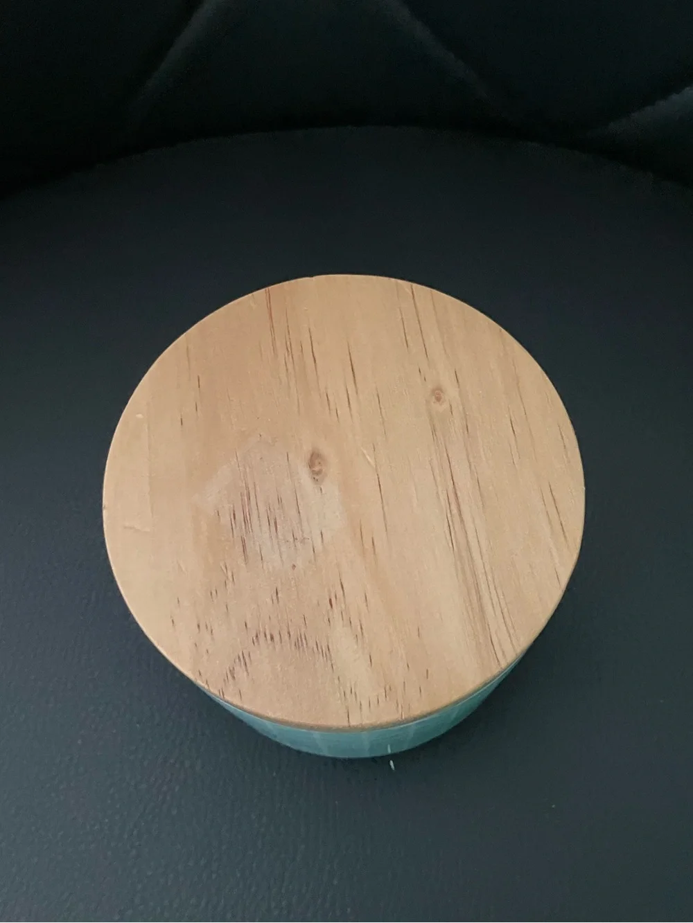 Vanilla Scented Candle with Wooden Lid